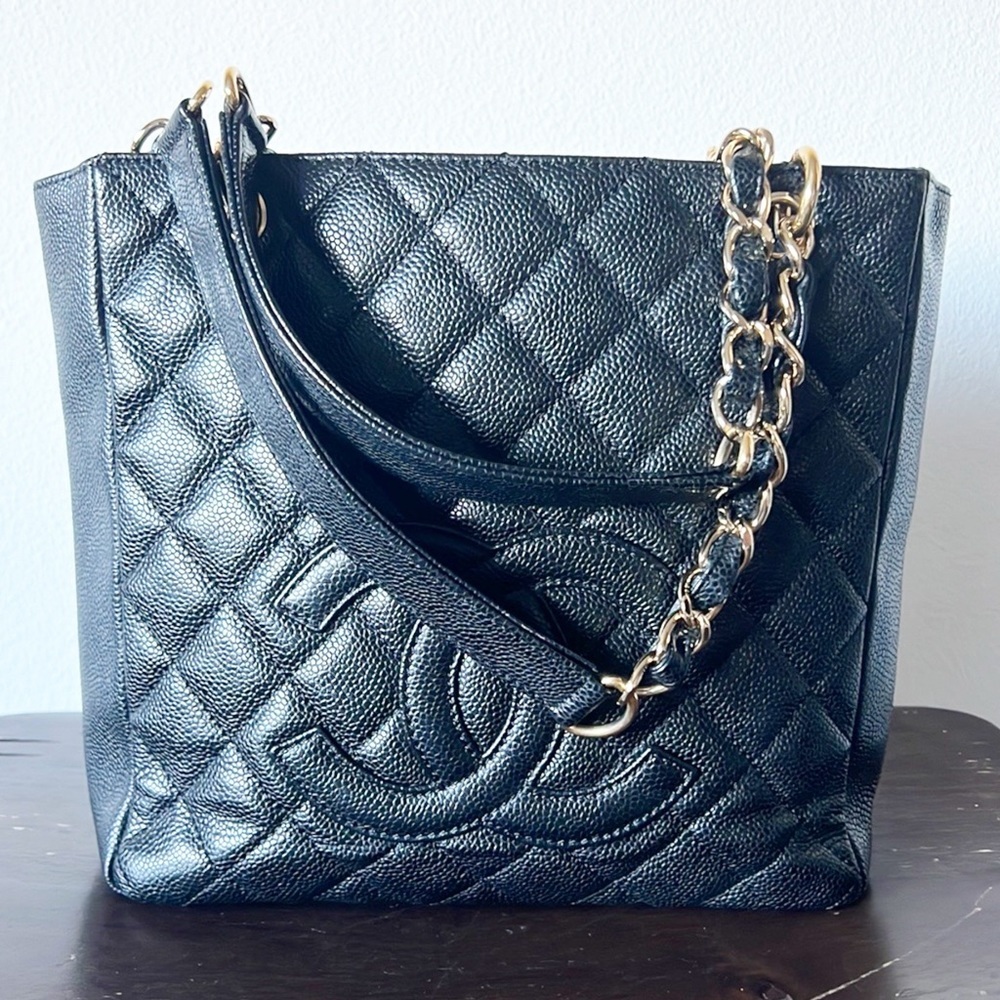 Authentic Chanel Matelasse Bag Leather Caviar Skin Shoulder Bag